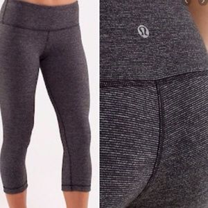 Lululemon Black Stripe Wunder Under Crops